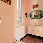 Tibullo ,classico Ed Elegante