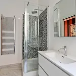 Tibullo ,classico Ed Elegante