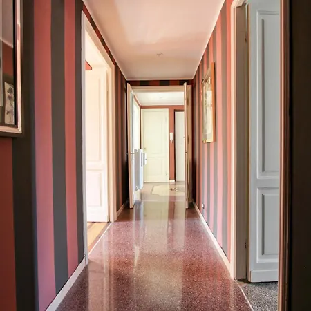 Appartement Tibullo ,classico Ed Elegante *