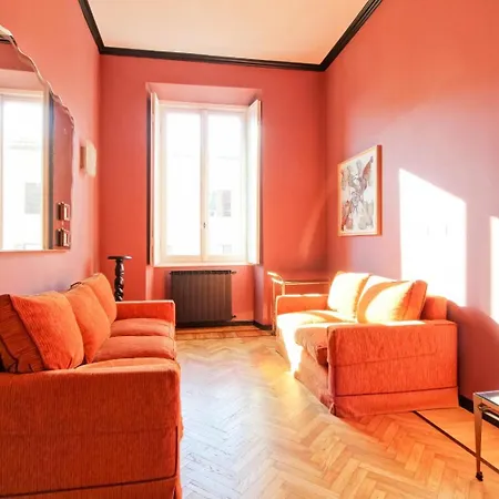 Appartement Tibullo ,classico Ed Elegante *
