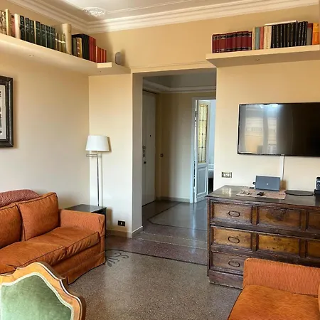 Apartamento Tibullo ,classico Ed Elegante *