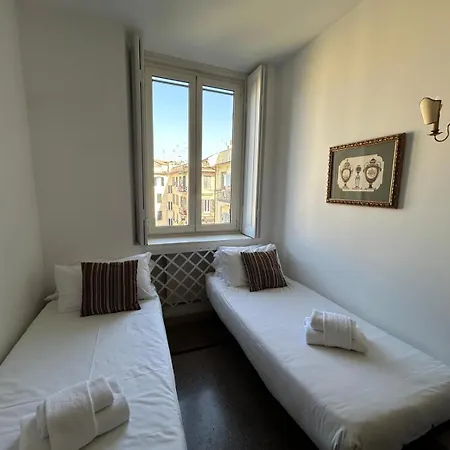 Apartamento Tibullo ,classico Ed Elegante Roma