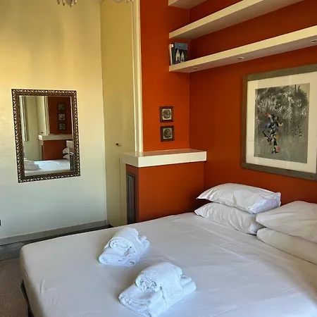 Tibullo ,classico Ed Elegante * Roma